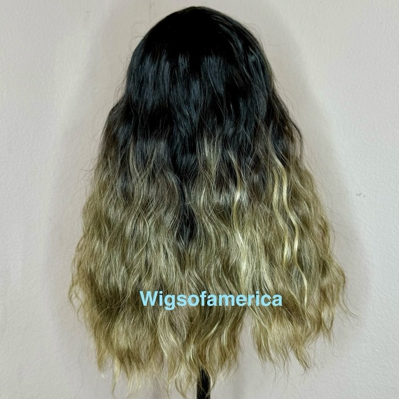 Bob wig with bangs 18 inches long Heat ok ash green ombre black - Picture 7 of 9